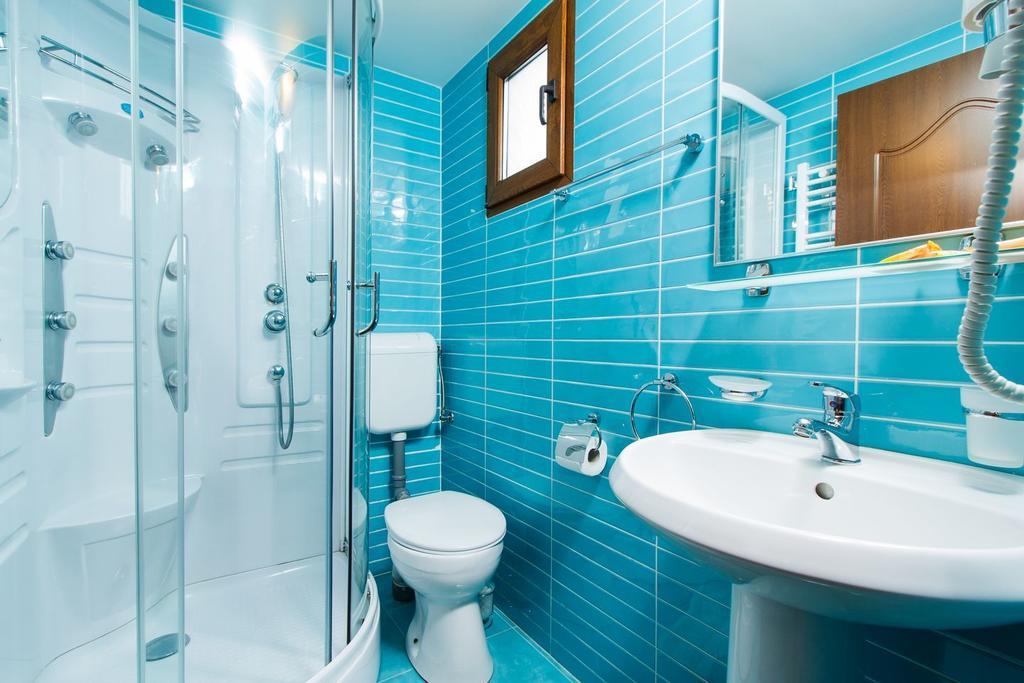 Pensiunea Andrei Rm Valcea Râmnicu Vâlcea Habitación foto